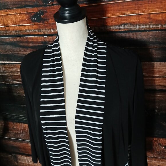 Chico's Cardigan Top Size 3 US XL Petite Open Front Lace Back - Picture 4 of 11